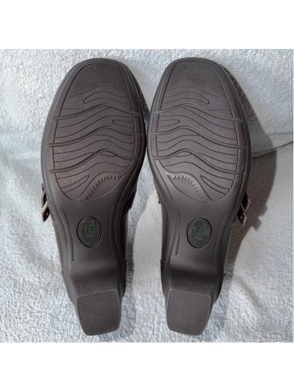 NOS Vintage Women’s Size 8W Thom McAn Leather Heel Clogs/Mules Brown Dress Shoes - Picture 10 of 10